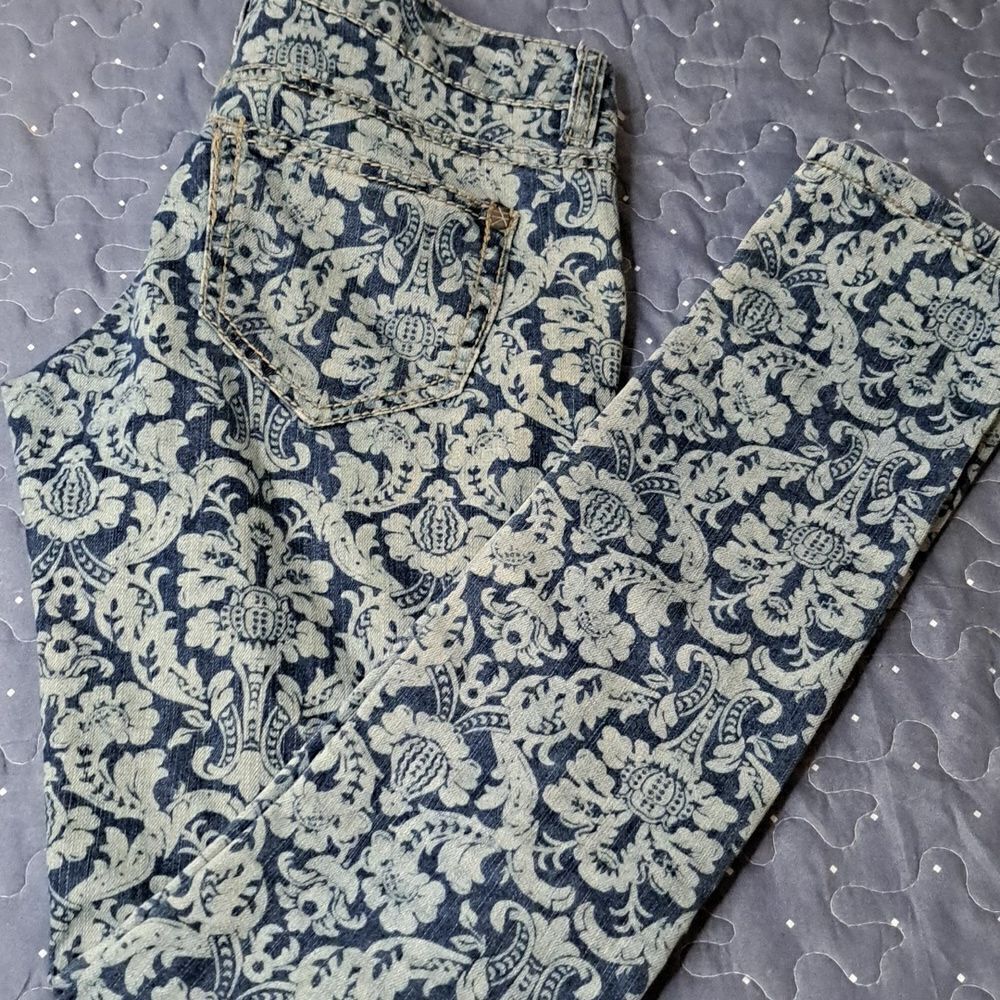 Hot Kiss Skinny Lily jeans size 1